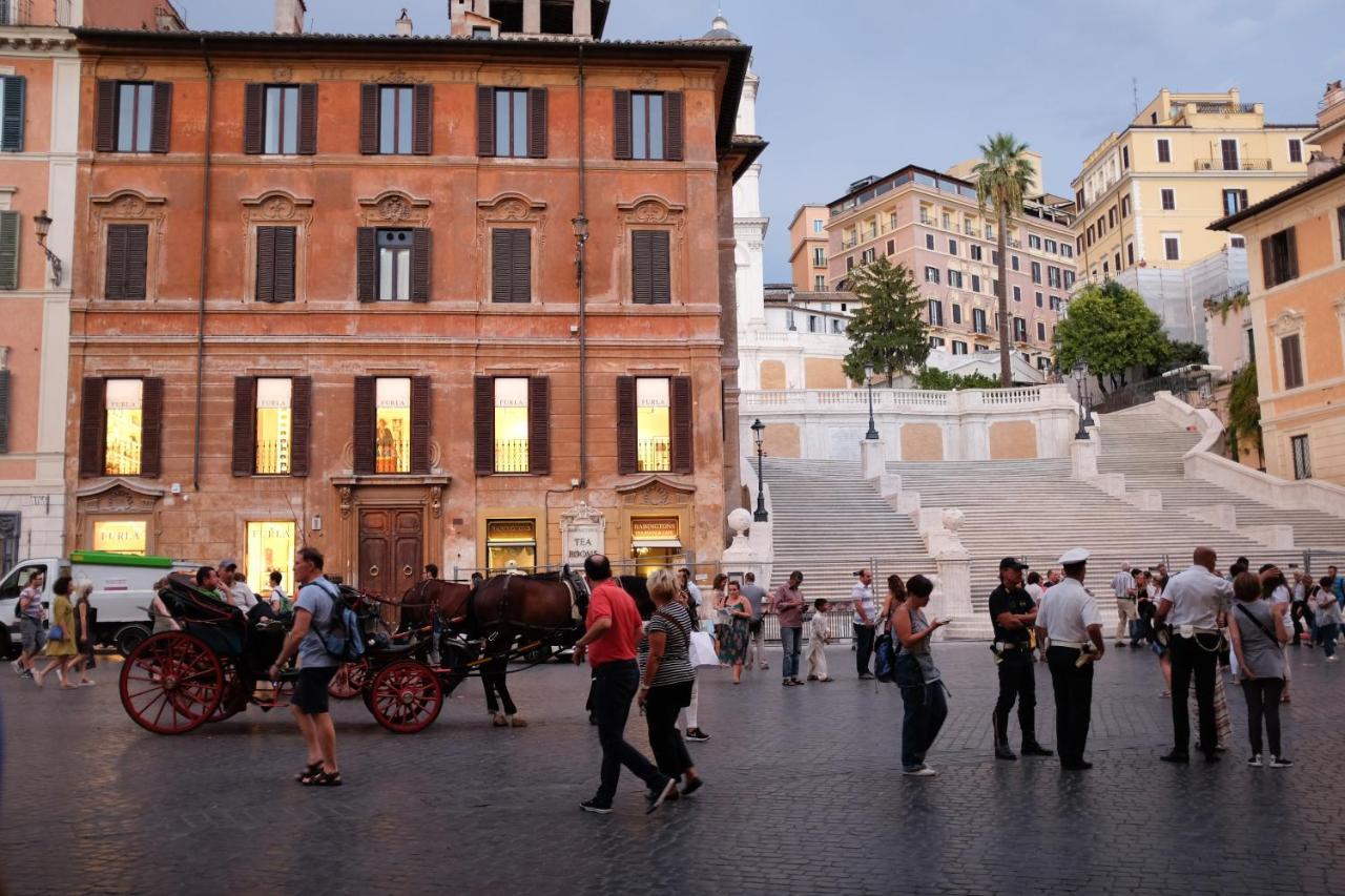 Апартаменти Joivy Trevi Fountain'S Relais Рим Екстер'єр фото